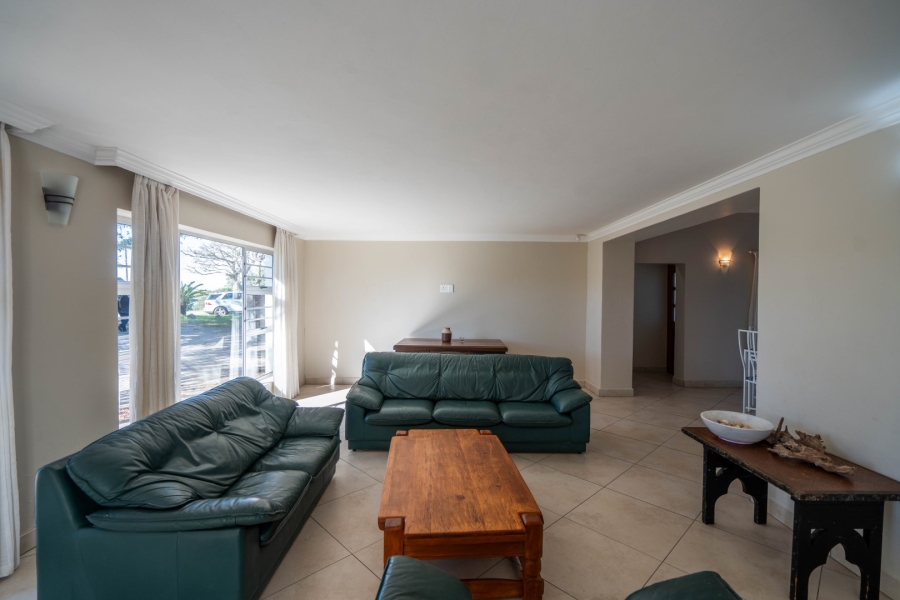 6 Bedroom Property for Sale in West Bank Eastern Cape
